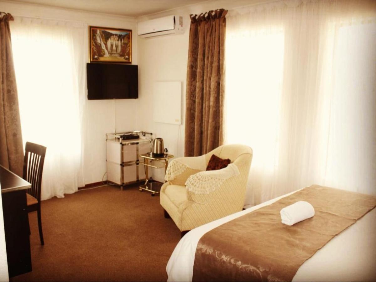 Moshitametsi Guesthouse Kempton Park Luaran gambar