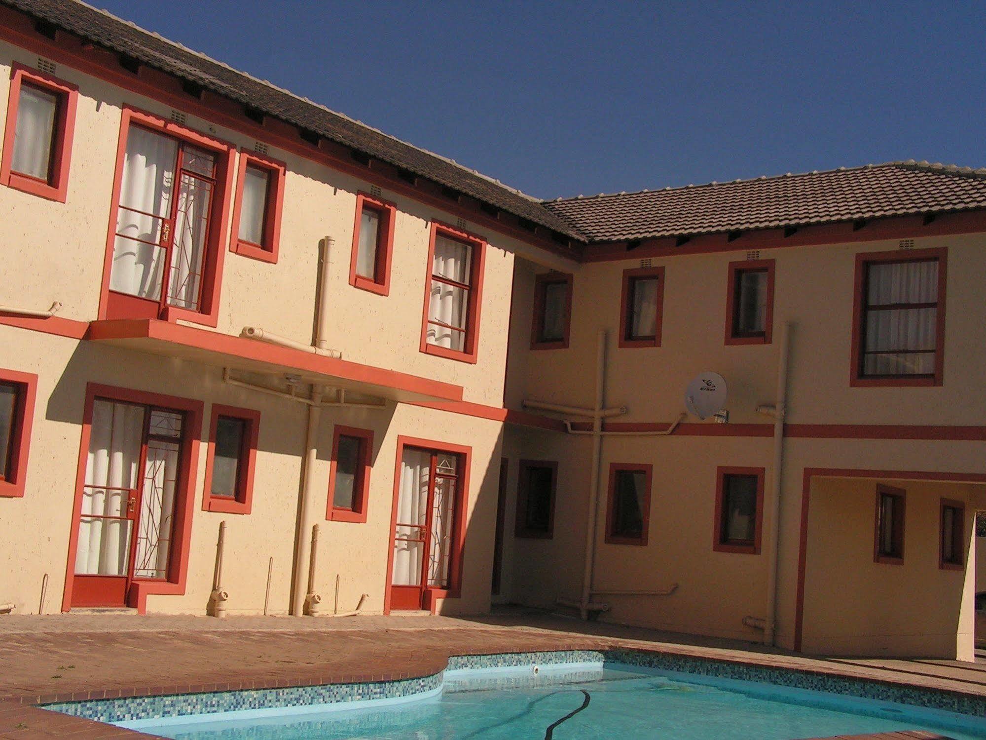 Moshitametsi Guesthouse Kempton Park Luaran gambar
