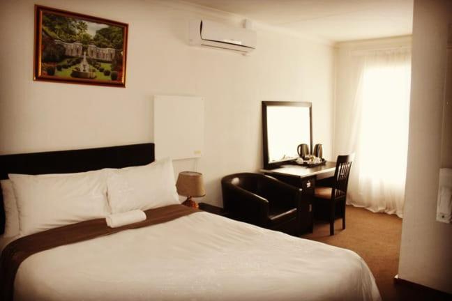 Moshitametsi Guesthouse Kempton Park Luaran gambar